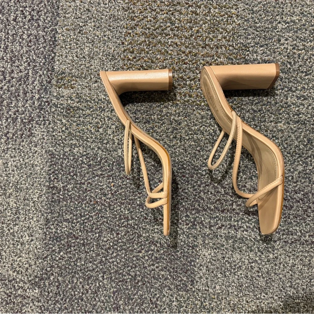 SCHUTZ Beige Chessie Block Heel Slip On Leather Heeled Sandal Size 10